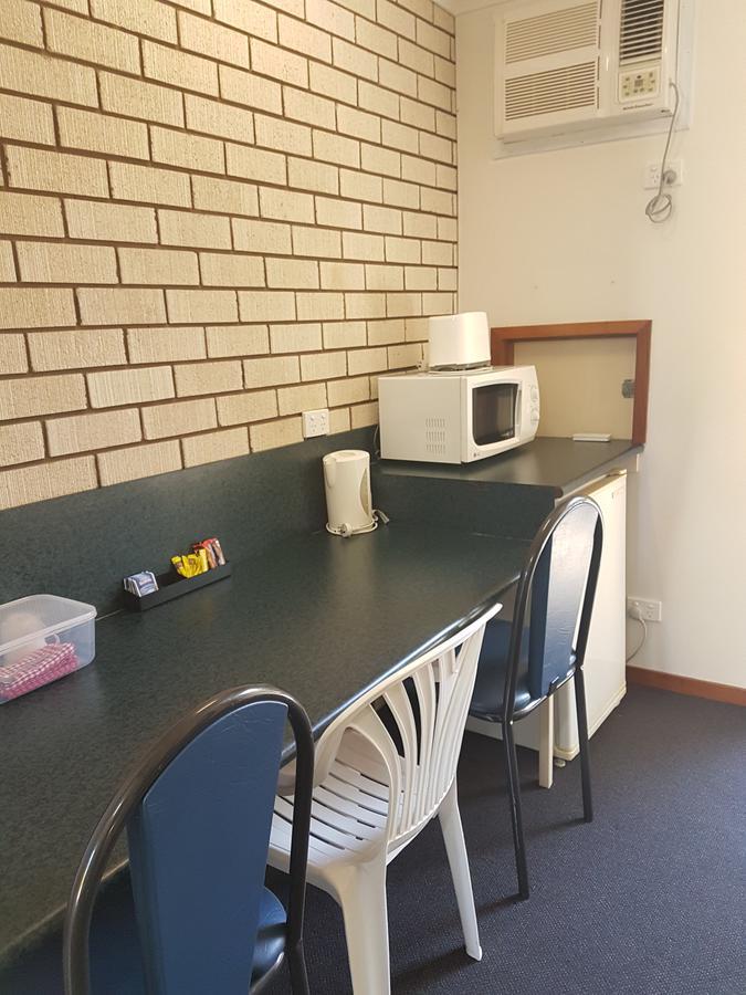 Emerald Tower Motor Inn 외부 사진