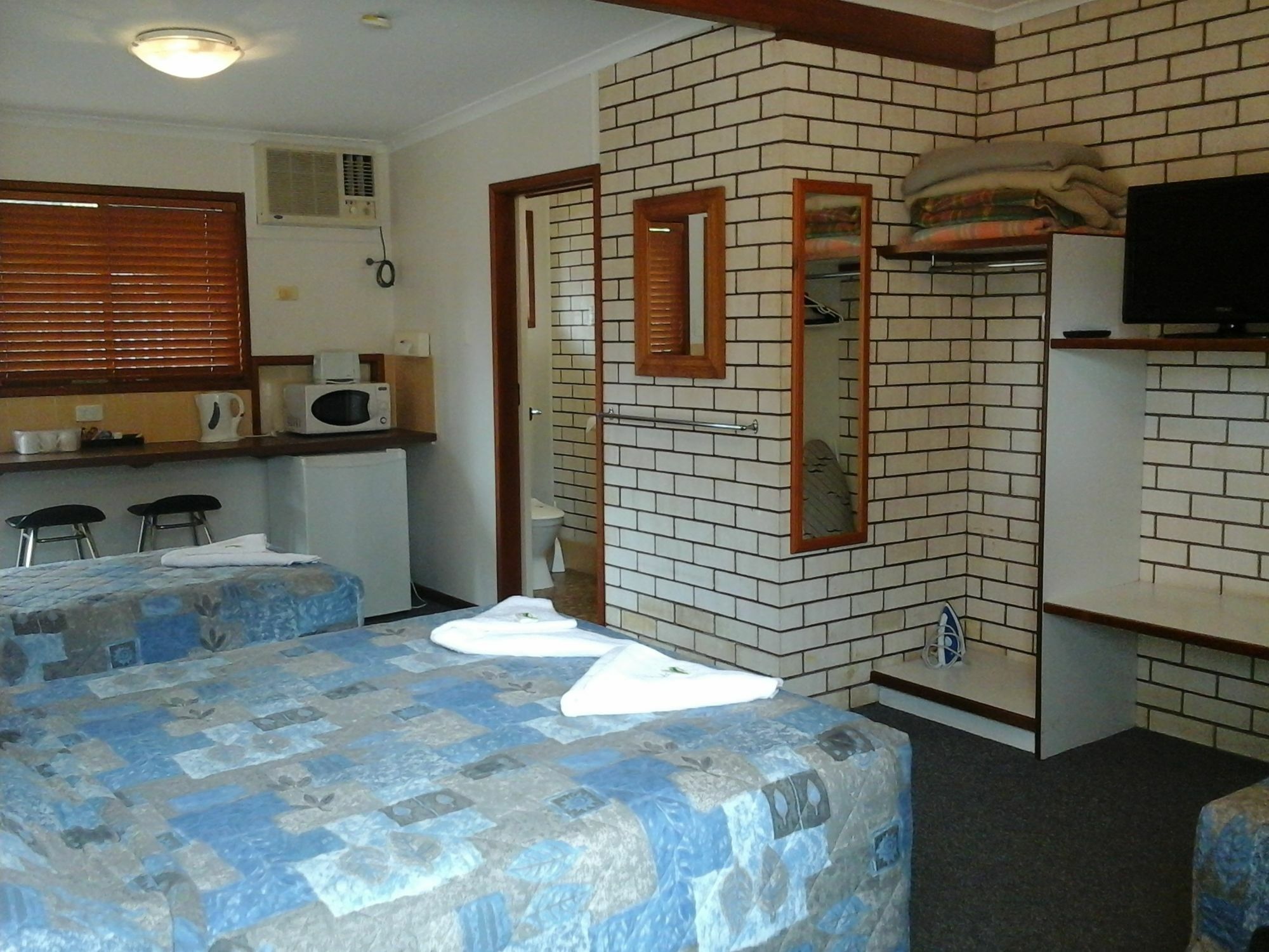Emerald Tower Motor Inn 외부 사진